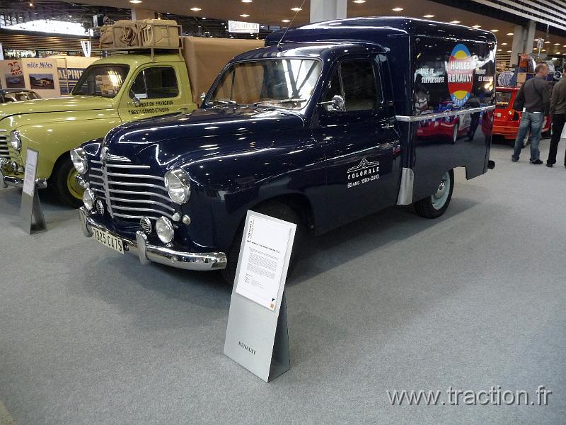 Epoquauto (17).JPG - 05/11/2010 - 69000 LYONƒPOQU'AUTO32�me Salon International Autos & Motos AnciennesRENAULT COLORALE FOURGON TïLƒ 60 ans 1950-2010ImmatriculŽe : 7925 CA 75